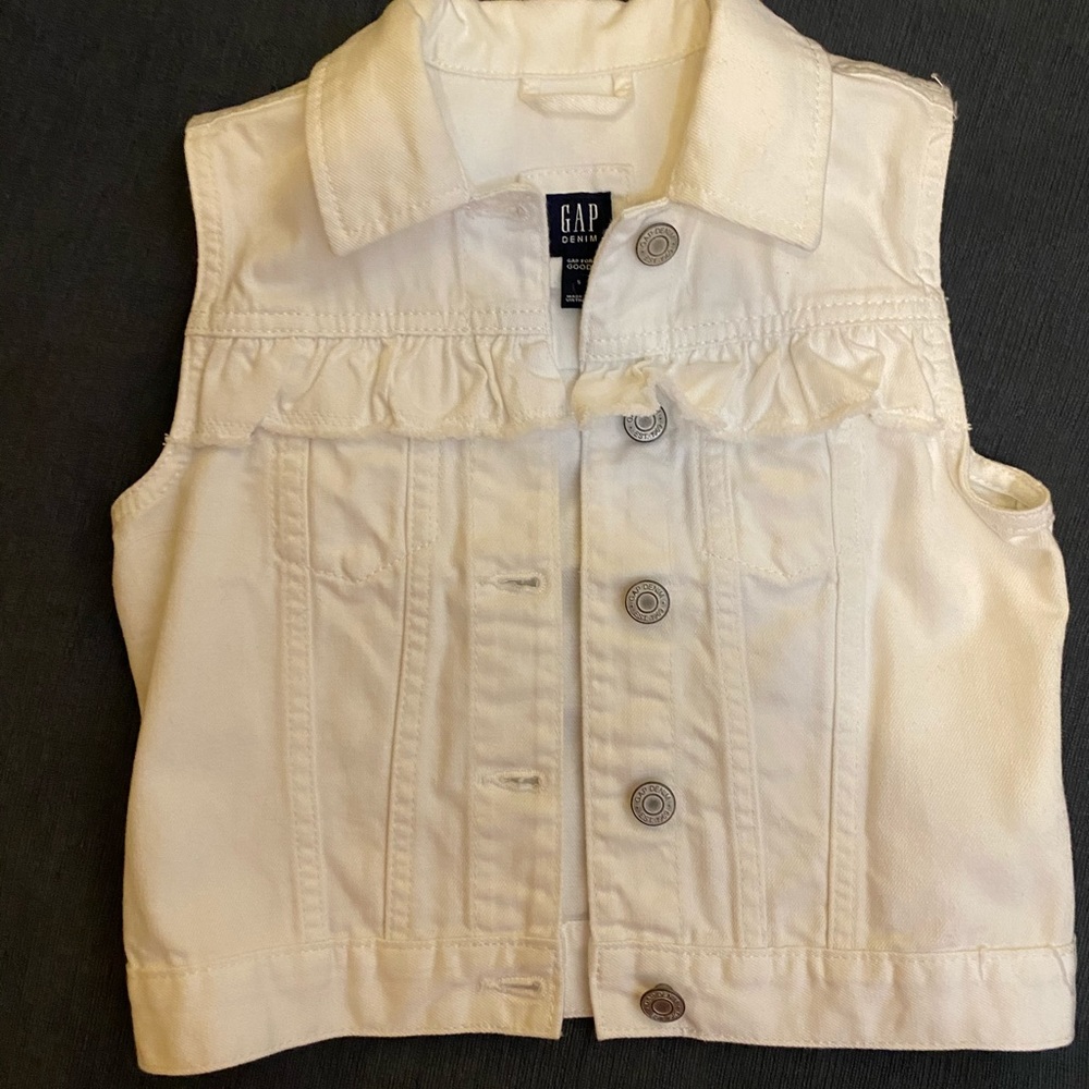 gap vest size 6